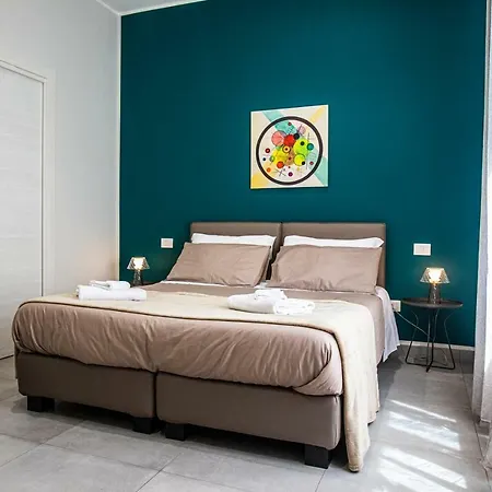 Garibaldi 136 招待所 那不勒斯